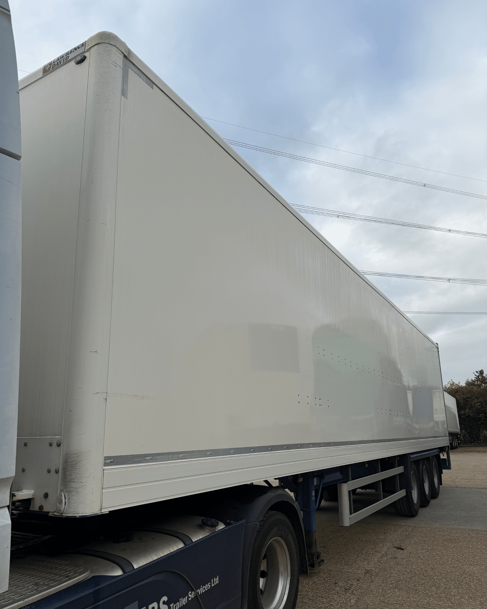 2021 13.6m LD Tri Axle Box Trailler with Column TL (2021) for sale in Great Billington, Leighton Buzzard, Bedfordshire